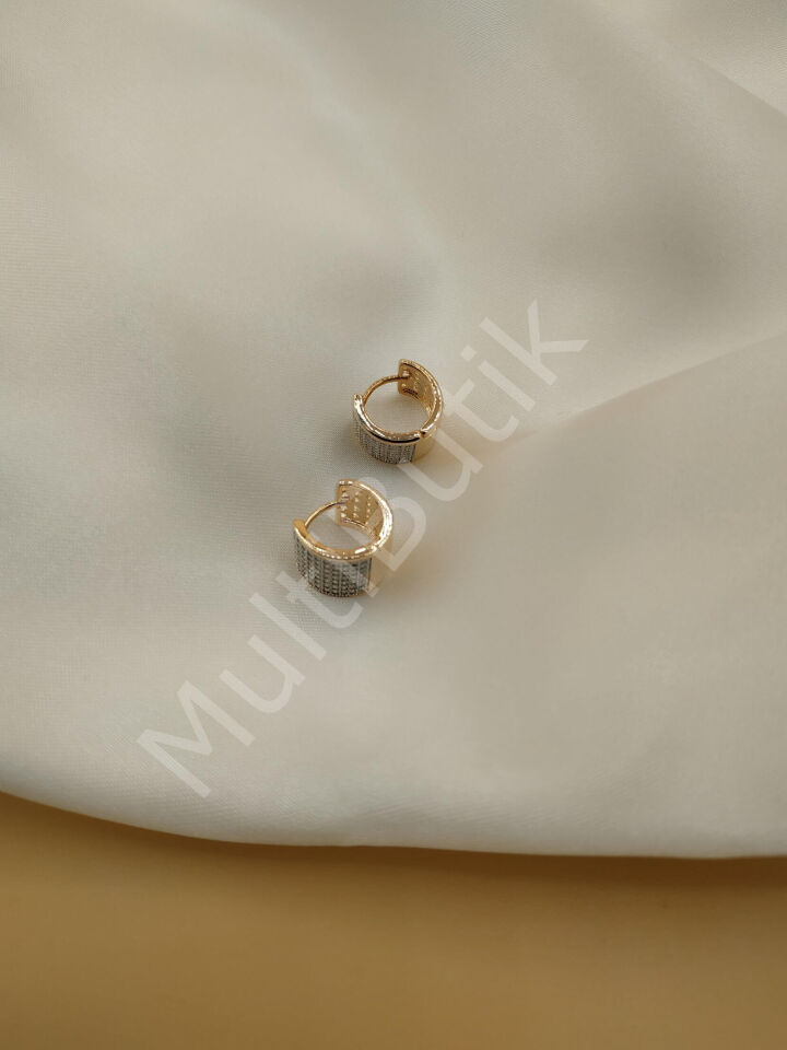 Zirkon Taşlı İşlemeli Xuping Halka Küpe Kalın Model